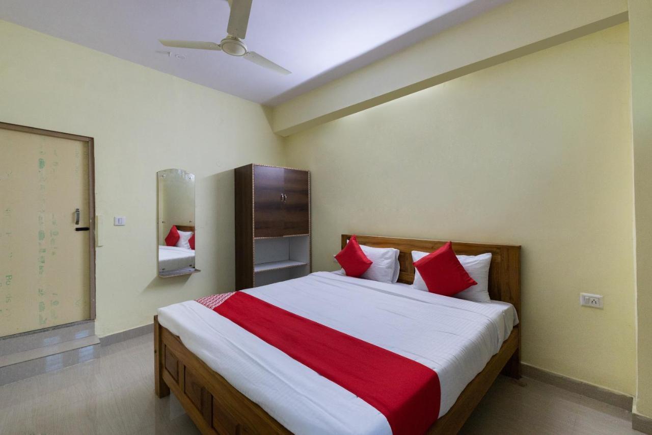 Oyo Kalpataru Lodge Hunsur Exterior photo